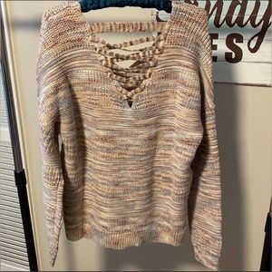 Lovely American Rag Sweater, New without tags